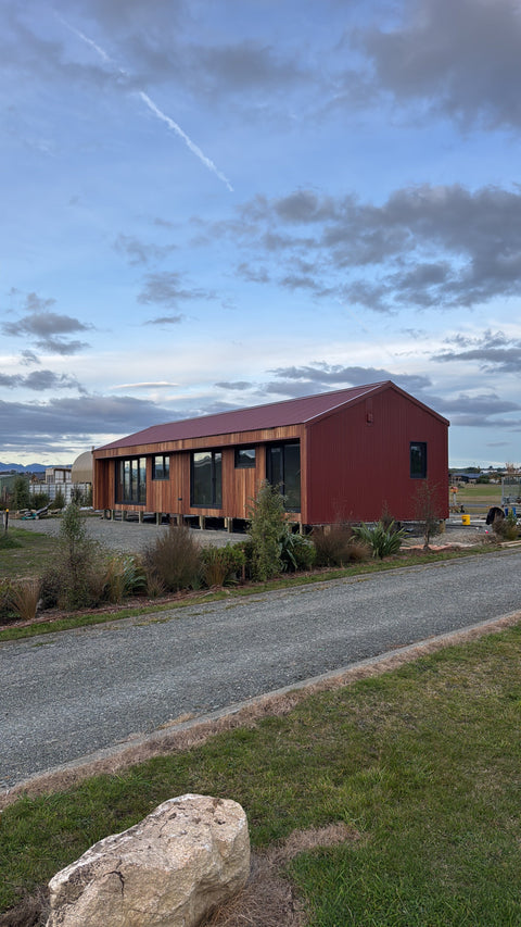 Te Anau - Pohutukawa
