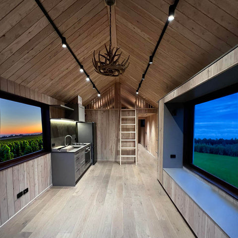 Rātā: Scandinavian inspired cabin